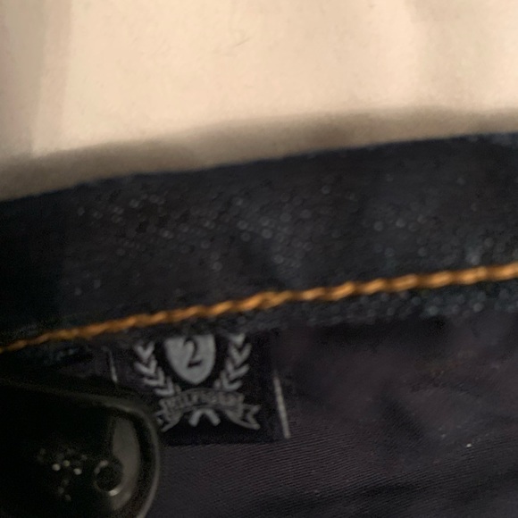 Women’s jeans. - Picture 2 of 3